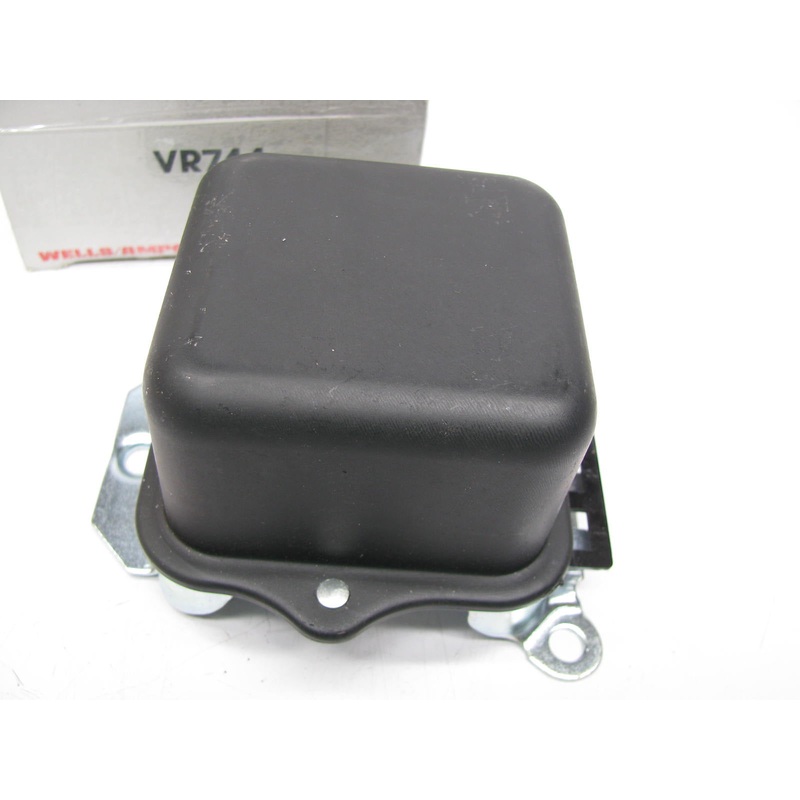 Wells VR714 Voltage Regulator For International Harvester