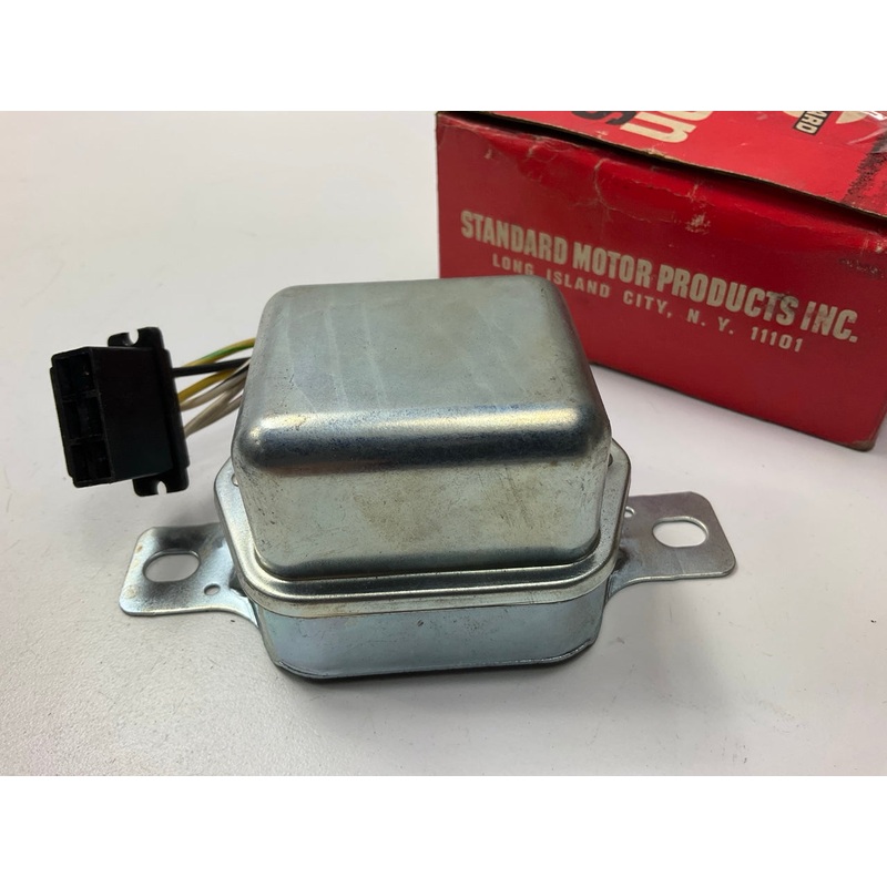 Standard Motor Products VR-139 Voltage Regulator