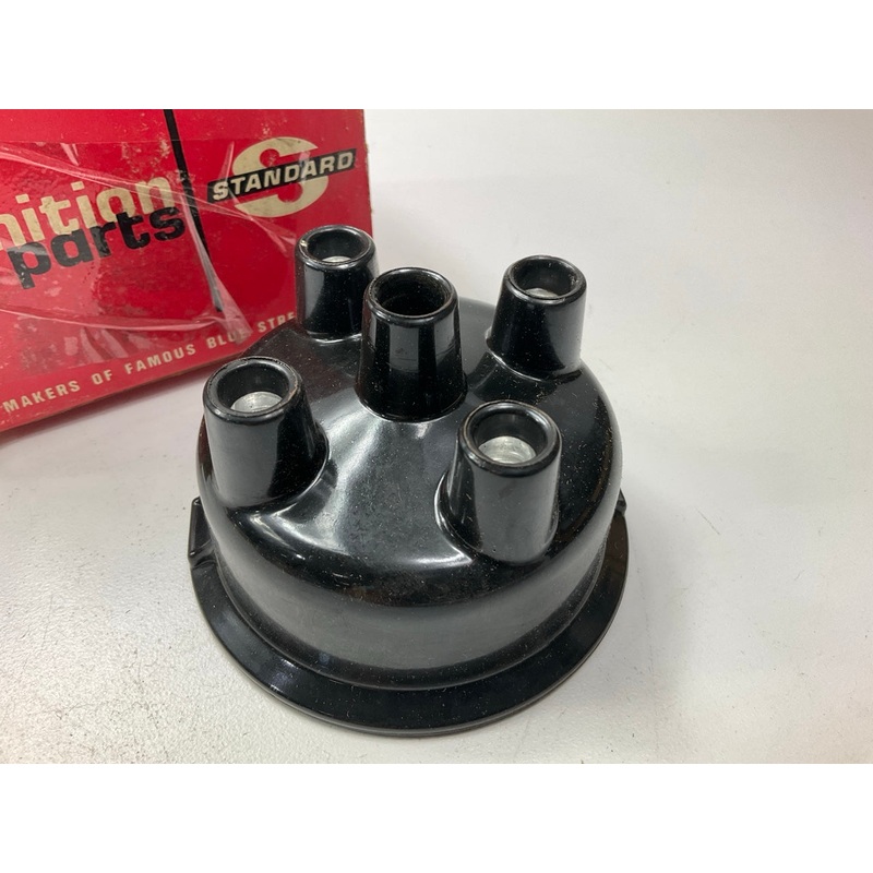Standard AL-481 Ignition Distributor Cap For Continental Z145, IHC C123 C175