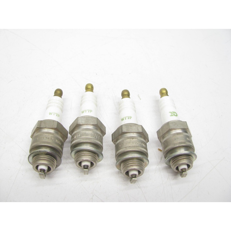 (x4) NOS OEM Denso W17P  - Spark Plugs OEM For Toyota 90919-01015