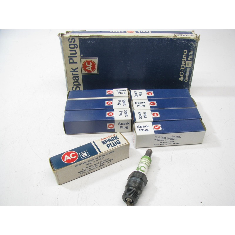 (8) NEW - OEM GM R42CT AC Acniter Ignition Spark Plug Green Ring - 5613938