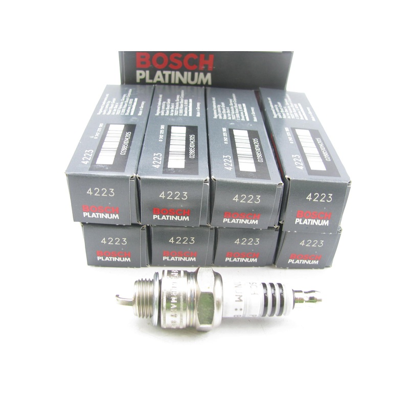 (8) Bosch 4223 PLATINUM Spark Plugs