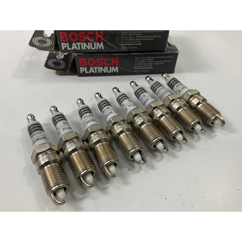 (8) Bosch 6213 PLATINUM Spark Plugs