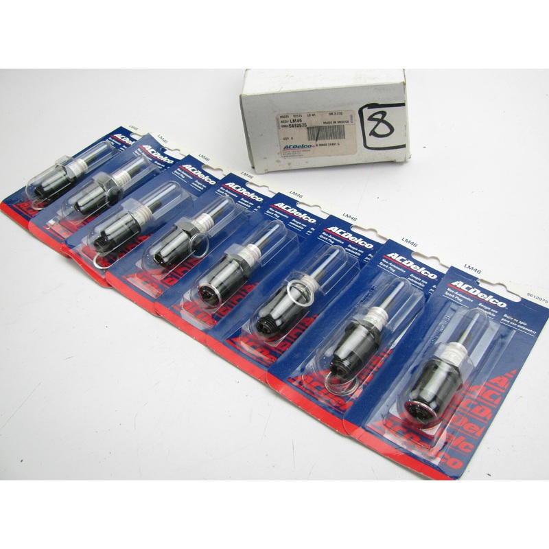 (8) Acdelco LM46 SMALL ENGINE Lawn Mower Spark Plugs