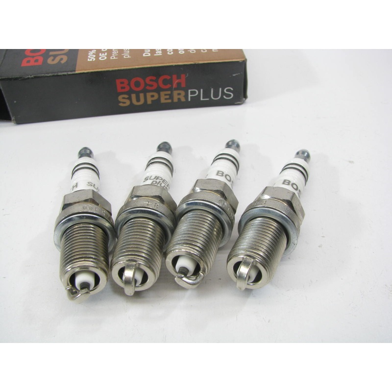 (4) Bosch 7955 Super+ Ignition Spark Plugs - 0242-235-666-3UZ