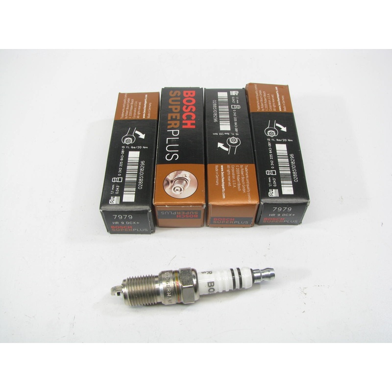 (4) Bosch 7979 Super Ignition Nickel Spark Plugs - 0242-225-643-08Y