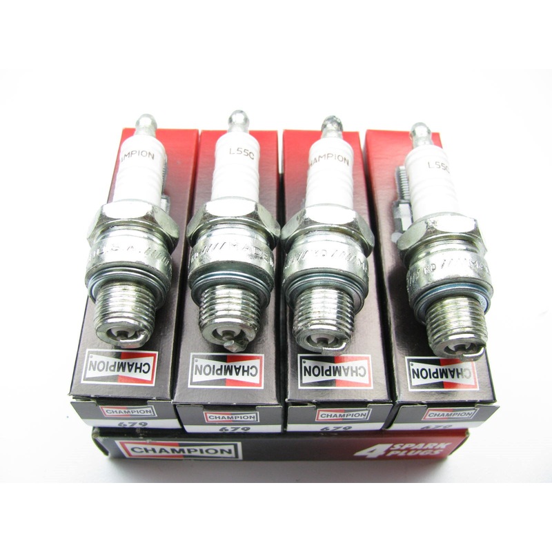 (4) Champion L55C Spark Plugs # 679