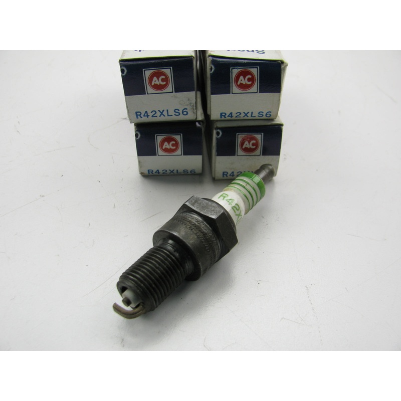 (4) NEW GENUINE OEM ACDelco R42XLS6 Spark Plugs