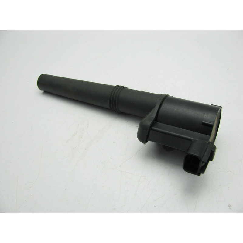 (1) NEW UNBOXED OEM Ford F7LU-12A366-AA Ignition Coil