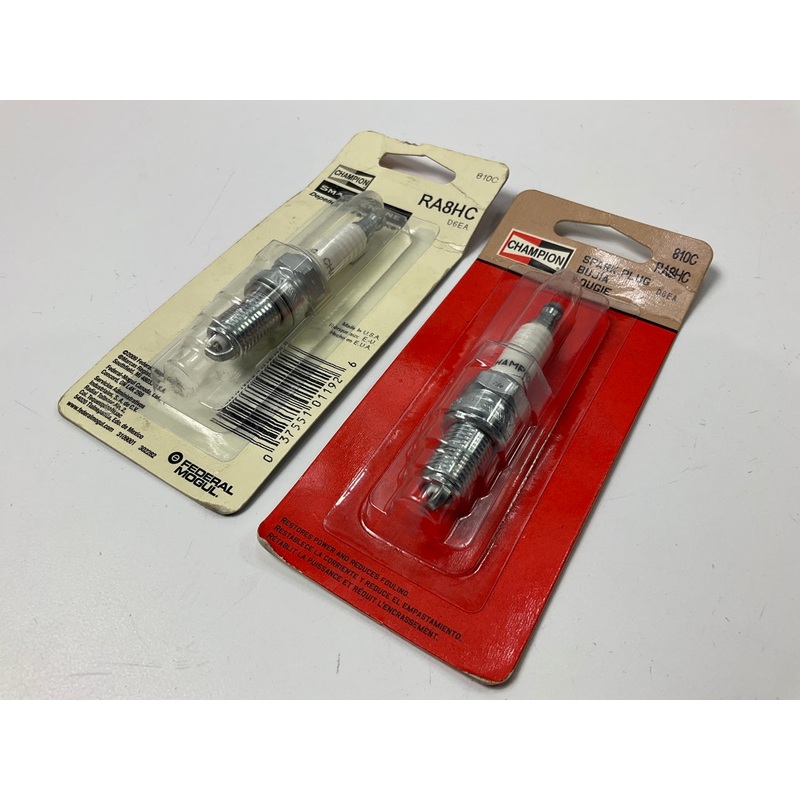 (2) Champion 810C Small Engine Spark Plugs RA8HC Replaces: D6EA