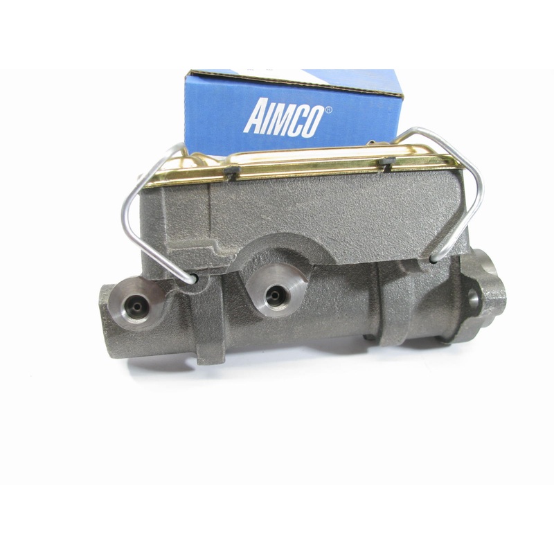 Aimco M900373 Brake Master Cylinder for 1981-1984 G10 G20 P20 G1500 G2500 P2500
