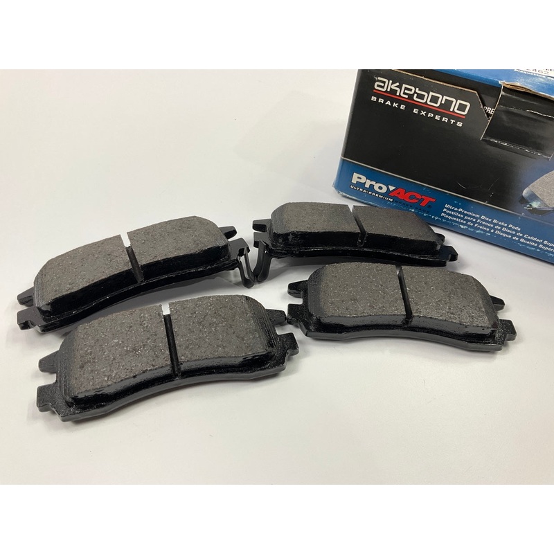 Akebono ACT814 REAR ProACT Ultra Premium Ceramic Disc Brake Pads