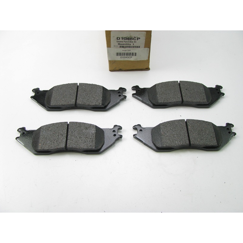 Akebono D1045CP Ceramic Front Disc Brake Pads For 2004-2007 Ford E-150