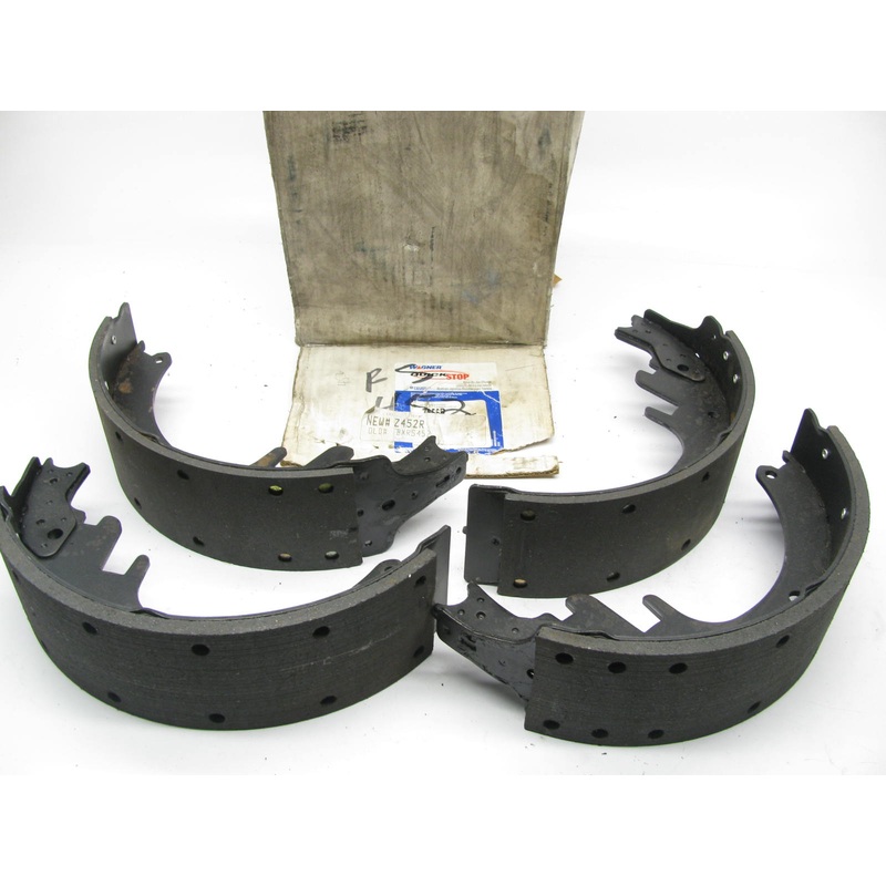 Wagner Z452R Drum Brake Shoes - 13'' X 3.5''