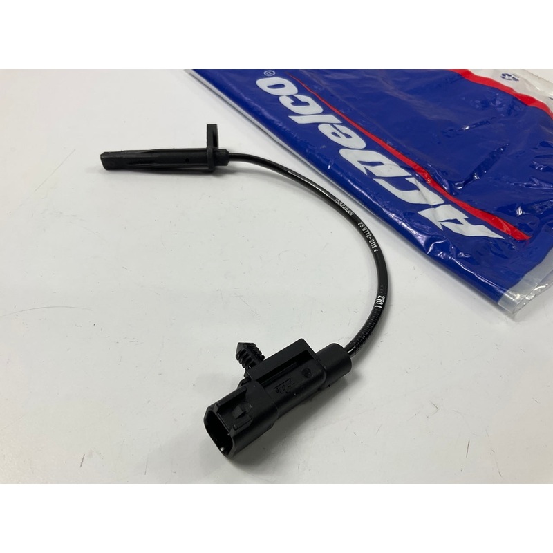 Acdelco 15921849 FRONT ABS Wheel Speed Sensor For 10-16 Cadillac SRX, 2011 9-4X