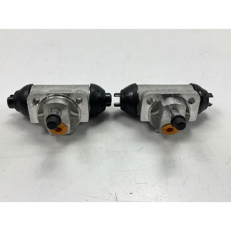 (2) NEW UNBOXED W37685 Drum Brake Wheel Cylinder